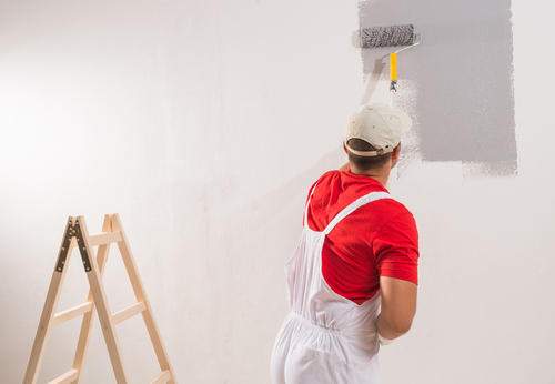 Имаш нужда от бояджийски услуги?  Предлагаме боядисване на стени и тавани