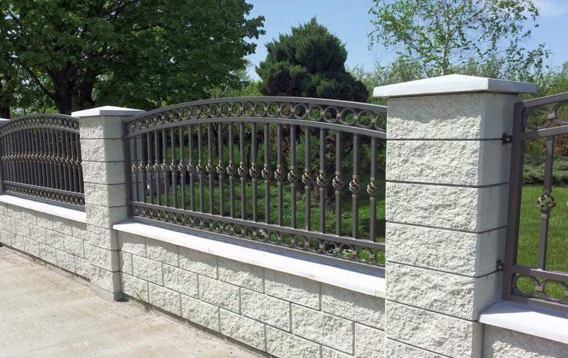 Бригада предлага,  кофраж на ограда, основи за ограда,  бетонна ограда
